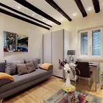 شقة Diocletian سبليت