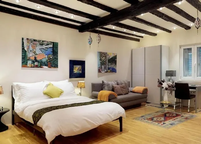 Diocletian Apartment *